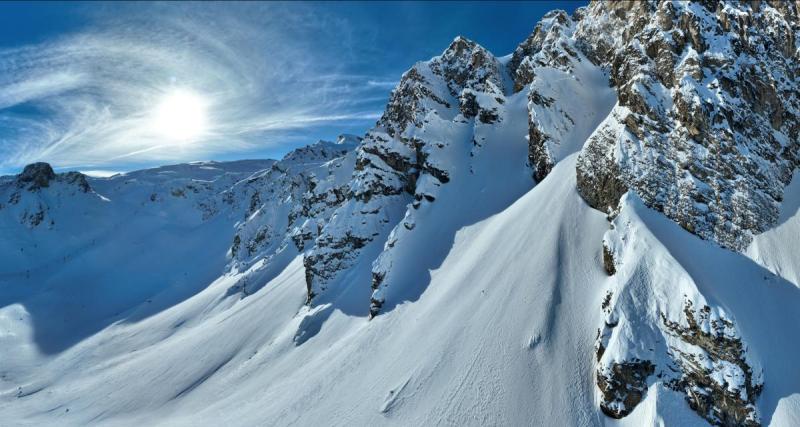  - VIDEO - Candide Thovex en apesanteur sur les pentes de Tignes