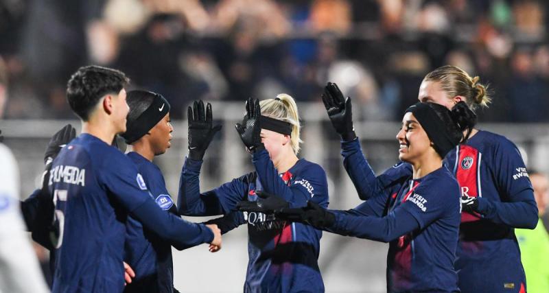  - Le Puy (F) : le PSG au petit soin des supporters après la large victoire