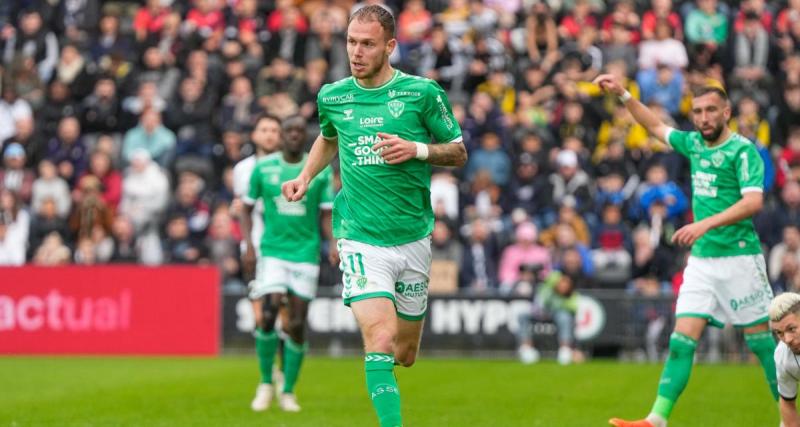  - ASSE : la réaction de Cardona après son doublé contre Angers