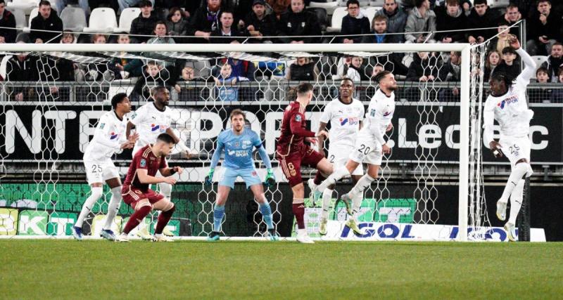 - À la pause, Amiens mène face à Bordeaux 