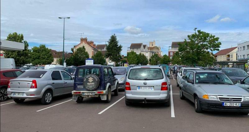  - Un anodin projet d'ombrière photovoltaïque sur un parking crée la polémique