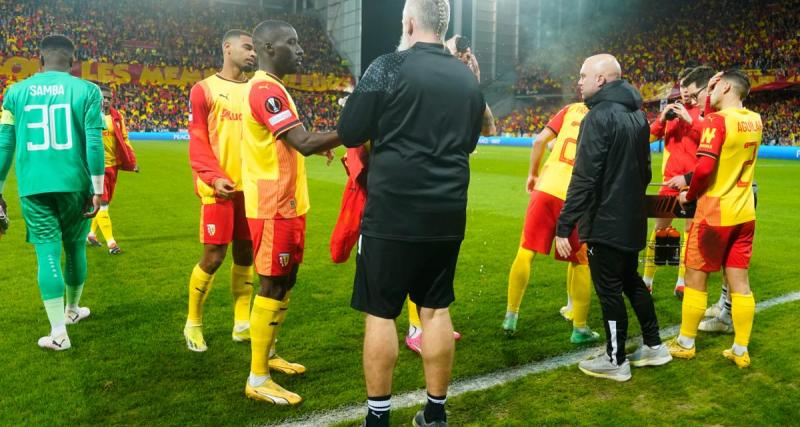 - RC Lens : les Sang et Or réveillés par des feux d'artifice avant Fribourg, les images ont fuité ! 