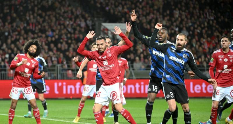  - Strasbourg - Brest : les compos officielles !