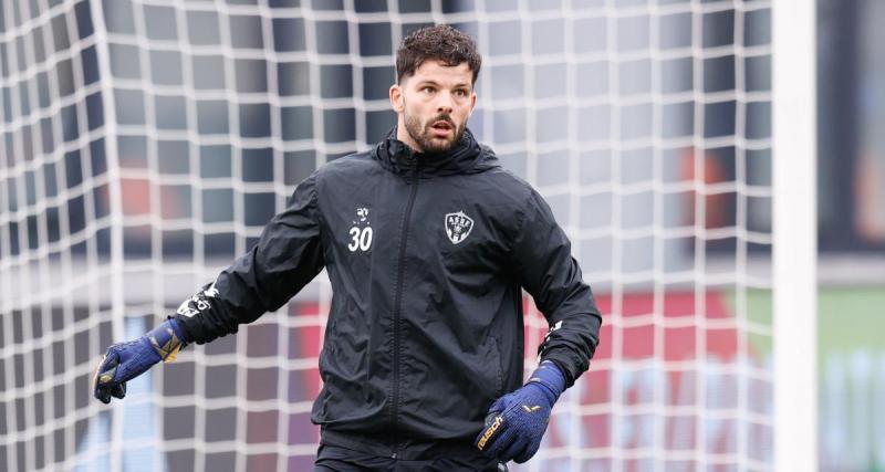  - ASSE : Larsonneur a encore fait parler de lui à Saint-Étienne