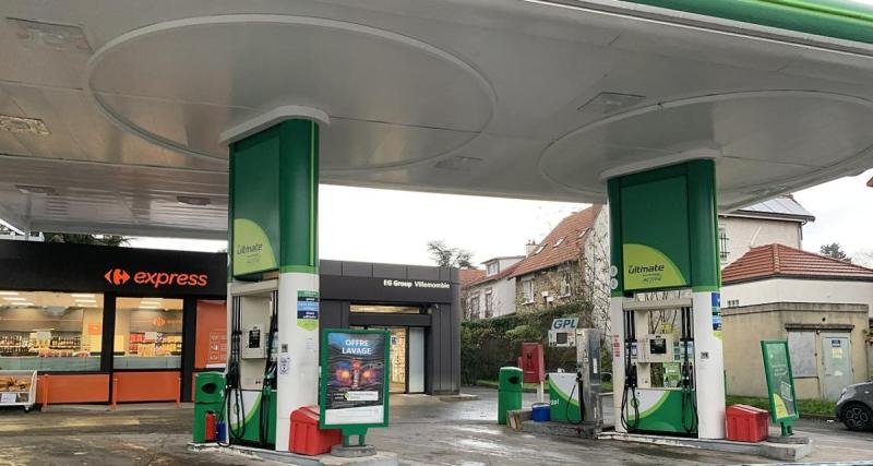  - Prix des carburants : vers une baisse à la pompe ? Une agence se mouille