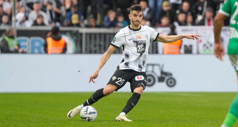  - Angers : "Il faut se taire et travailler" lance Zinedine Ferhat