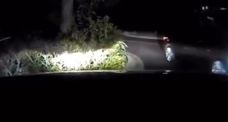  - VIDEO - Il se fait couper la route pendant qu’il dicte un message, Siri est bien à l'affût !
