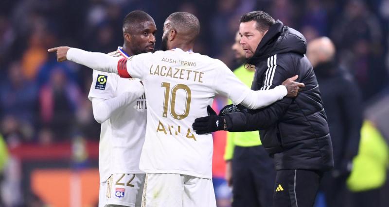  - OL : Lacazette, "un joueur qui nous a manqué" contre Lens reconnaît Pierre Sage