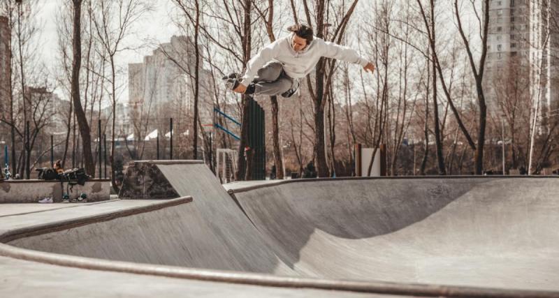  - VIDEO - Le rider français Nicolas Servy envoie un tricks époustouflant en roller freestyle