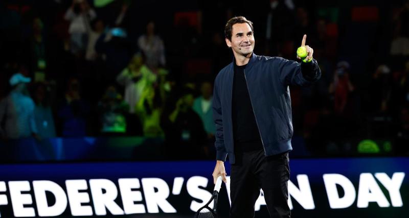  - Tennis : quand Roger Federer se fait battre par une petite de 7 ans au tennis de table 