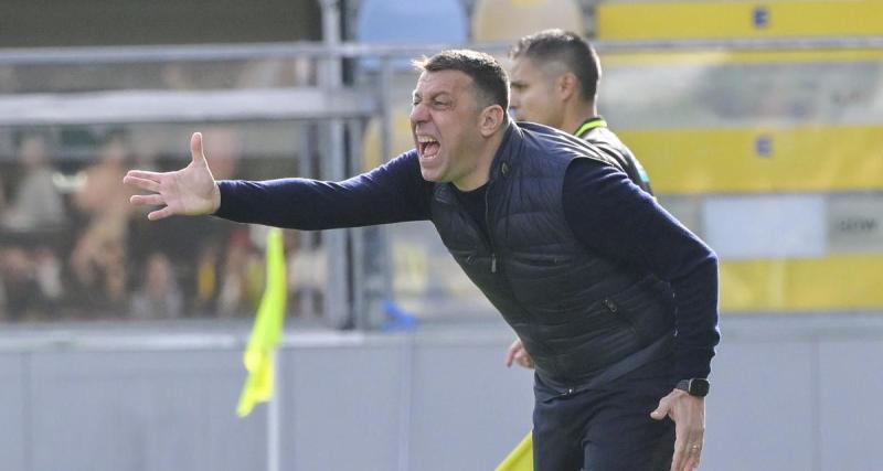  - Serie A : le coach qui a frappé un Français viré sur le champ !