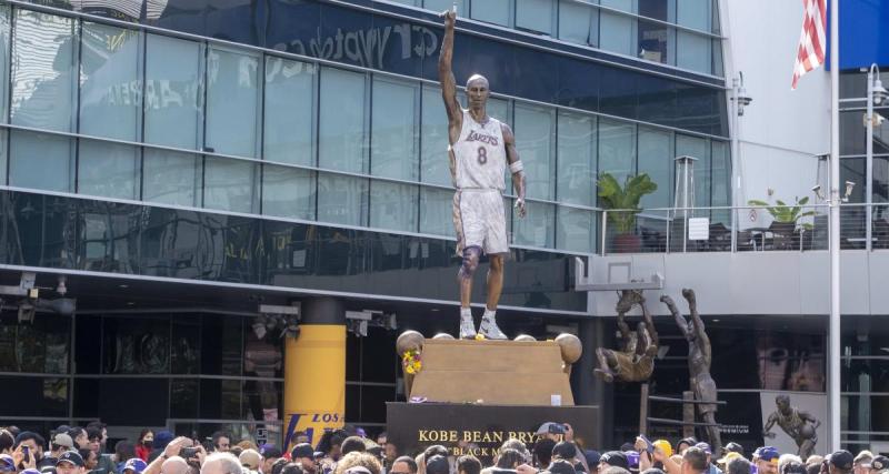  - Los Angeles Lakers : des fautes d'orthographe identifiées sur ... la statue de Kobe Bryant 