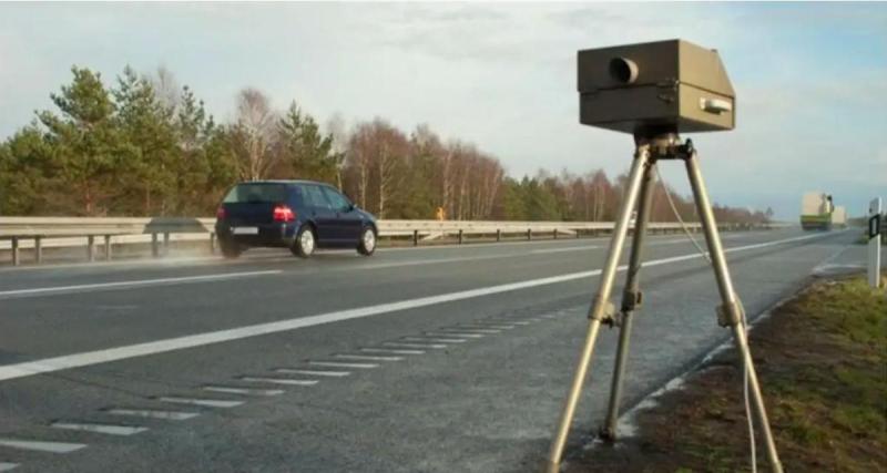  - Il roule à plus de 230 km/h avec son fils, pour une raison dérisoire