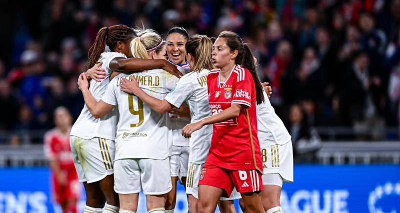  - OL (F) : la belle communion entre joueuses et public après la qualification 