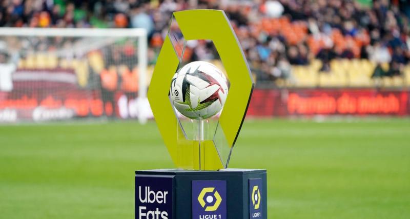  - Ligue 1, Ligue 2 : les clubs vont arborer un patch contre le racisme ce week-end 