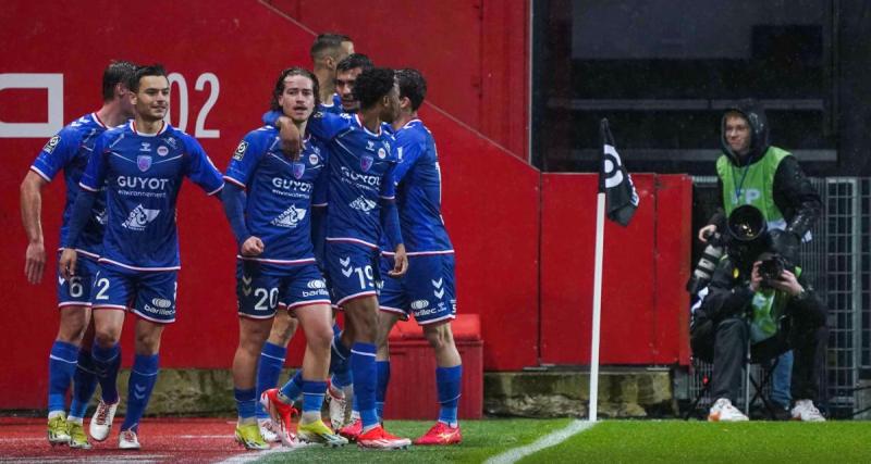 - Ligue 2 (J30) : Angers mené, Bordeaux malmené par Paris, Caen devant…