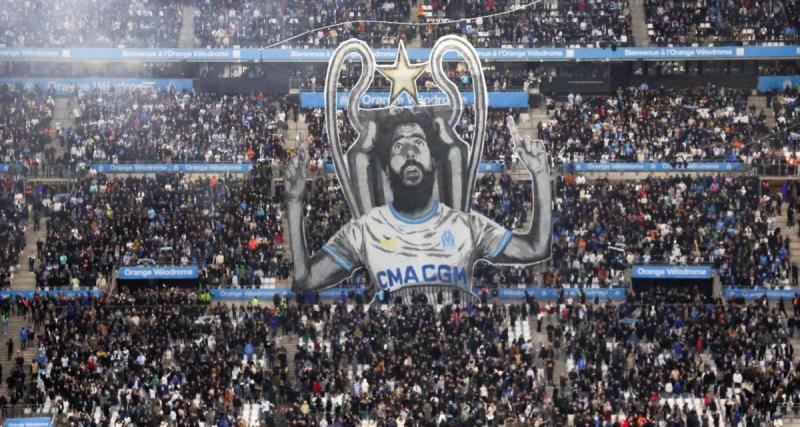  - OM : Mamadou Niang fan du tifo dédié à Redouane Bougheraba
