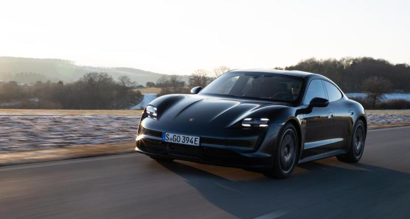  - Les gendarmes interpellent le conducteur d’une Porsche, le fou du volant n’avait que 15 ans