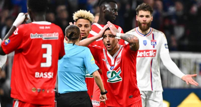 - Valenciennes : "Ils peuvent me suspendre s’ils veulent", Knockaert écoeuré par l’arbitrage