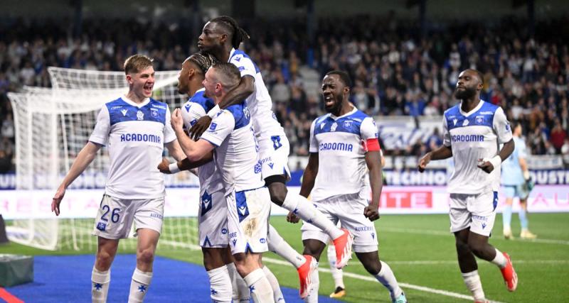  - Auxerre remporte le derby contre Troyes et s’envole en tête du championnat