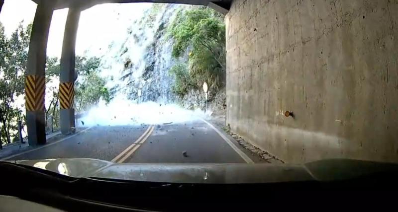  - VIDEO - En plein séisme, il tombe sur un tunnel parfait pour s’abriter