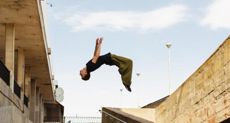  - VIDEO - Backflip sensationnel en parkour pour Jan Lange