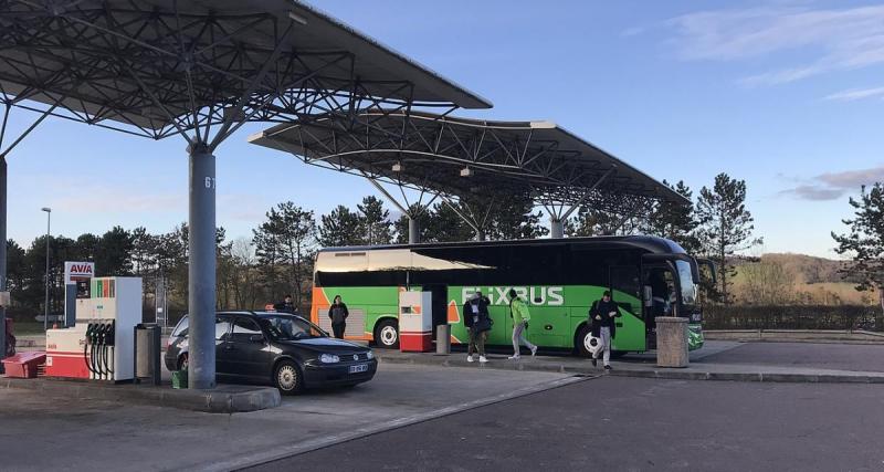  - La mésaventure d'un joueur de rugby sur une autoroute, son équipe l'a oublié