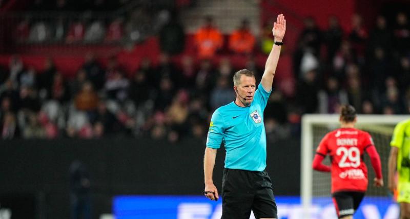  - Ligue 2 : les arbitres de la 35ème journée