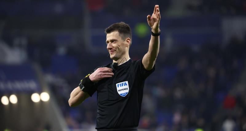  - Ligue 1 : les arbitres pourraient être équipés d’un micro dès la saison prochaine 