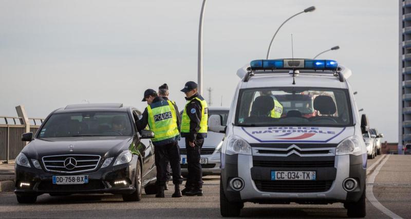  - Contrôlé par les policiers, l'automobiliste avoue conduire sans permis depuis 20 ans !