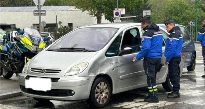  - L’automobiliste donne une fausse identité aux gendarmes lors de son contrôle, il roulait sans permis de conduire
