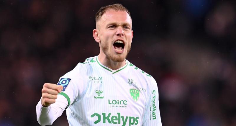  - Irvin Cardona (ASSE) : "L'ambiance est digne de la Ligue des champions" se réjouit l'ailier des Verts
