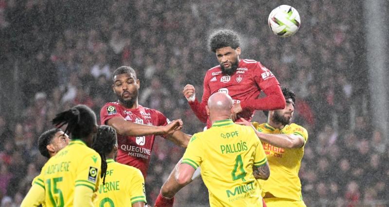  - À la pause, Nantes manque de surprendre Brest
