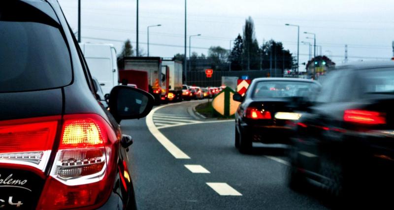  - Ponts de mai : la circulation sera calamiteuse cette semaine, les automobilistes au ralenti