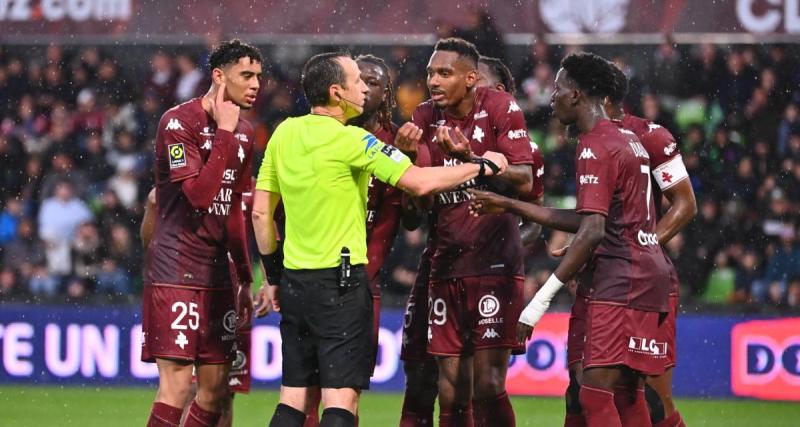  - Metz : Ruddy Buquet demande l'annulation du carton rouge attribué à Georges Mikautadze