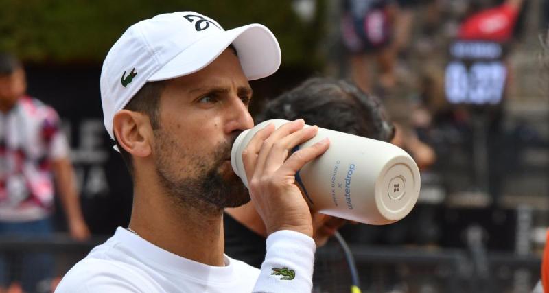  - VIDEO – Rome : Djokovic frappé à la tête par une gourde lancée par un fan, le Serbe au sol