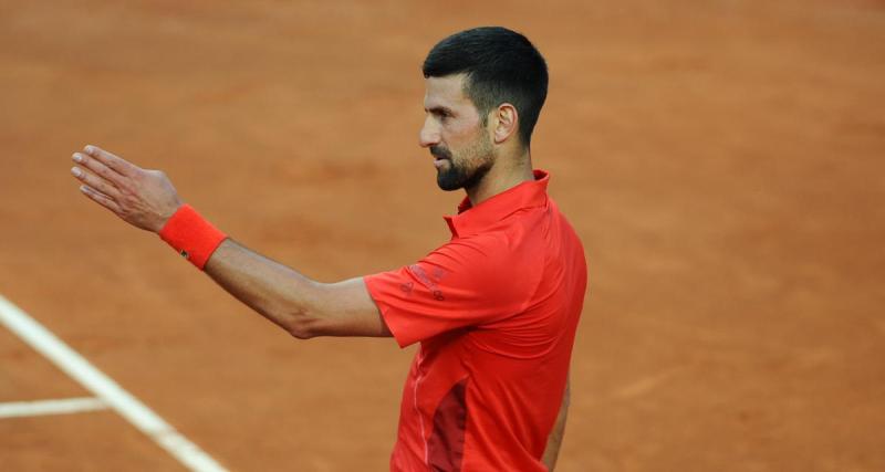  - Rome : Djokovic blessé à cause d'une gourde ? Le Serbe répond 