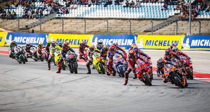  - Vidéo - Jorge Martin solide, Pecco Bagnaia en chute libre, le départ de la course sprint du GP de France de MotoGP