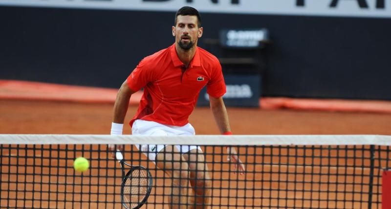  - VIDEO – Rome : la réaction hilarante de Djokovic après son agression, le Serbe vient avec un casque de cyclisme