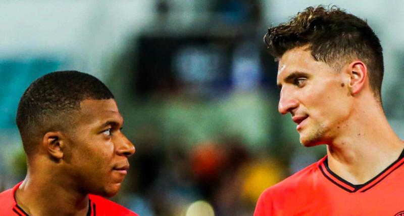  - PSG : Thomas Meunier adoube Mbappé
