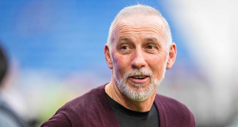  - Trophées UNFP : "Je n'avais jamais eu de tifo", s'amuse Eric Roy, meilleur entraîneur de Ligue 1