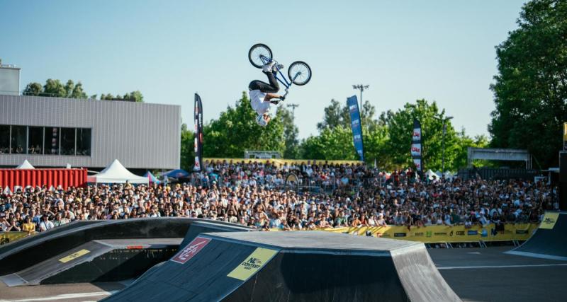  - Rassemblement de sports urbains sensationnels à Strasbourg