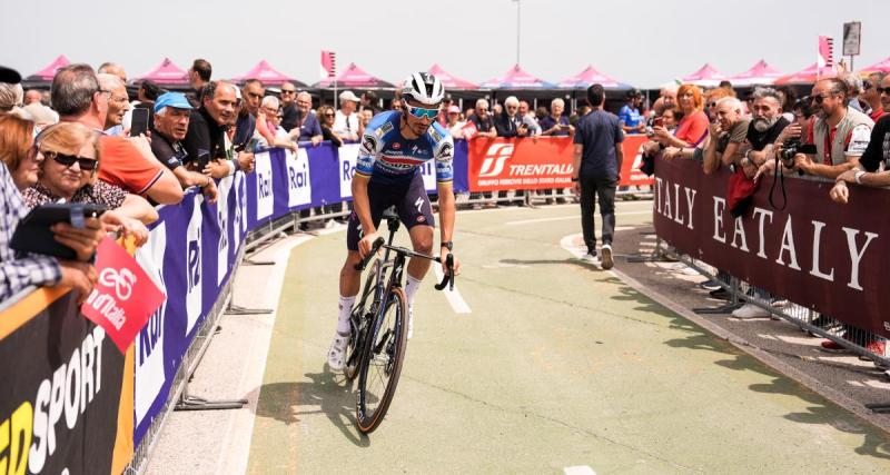  - VIDEO – Giro : Alaphilippe s’impose en solitaire après un exceptionnel numéro !