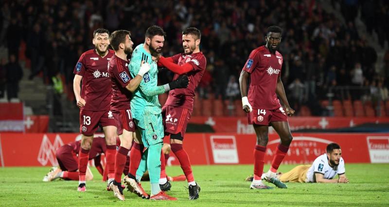  - Annecy : un cadre sur le départ 