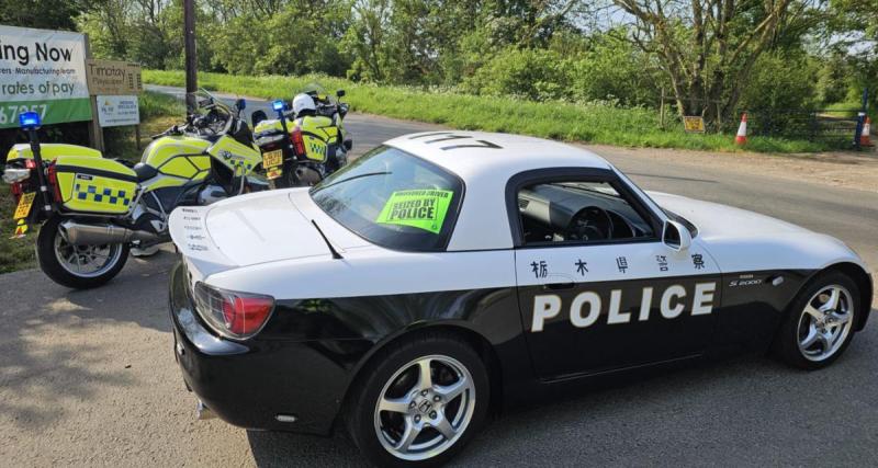  - Quand la police britannique saisit une fausse voiture de police japonaise