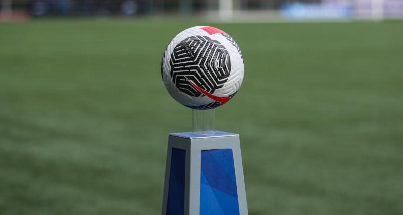  - Amateur : un club de Régional 1 recrute un joueur professionnel 