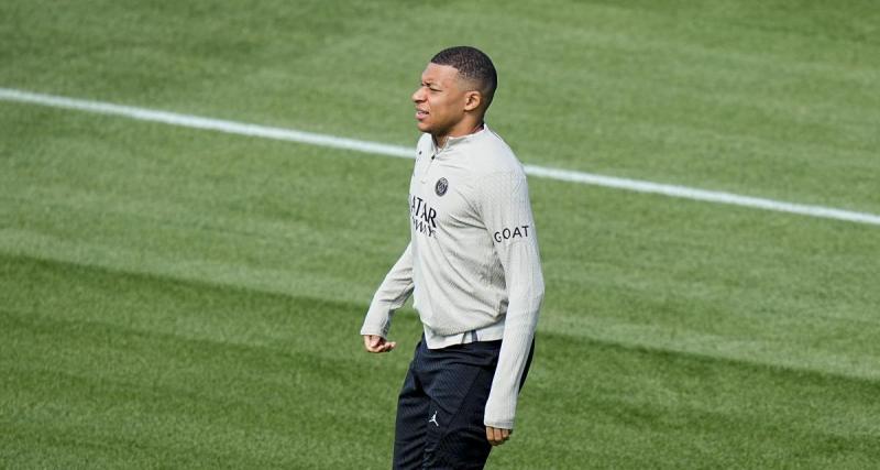  - PSG : un geste polémique de Mbappé avec des supporters ?