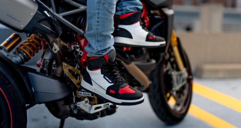  - Michael Jordan se met aux chaussures de moto ?