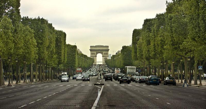  - Révolution sur les Champs-Elysées, les voitures repoussées au profit des vélos et piétons ?