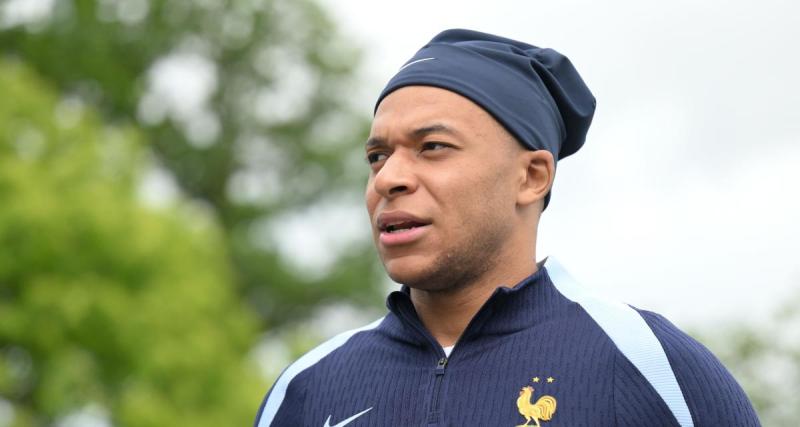  - Equipe de France : Mbappé décontracté avant le début de l'Euro